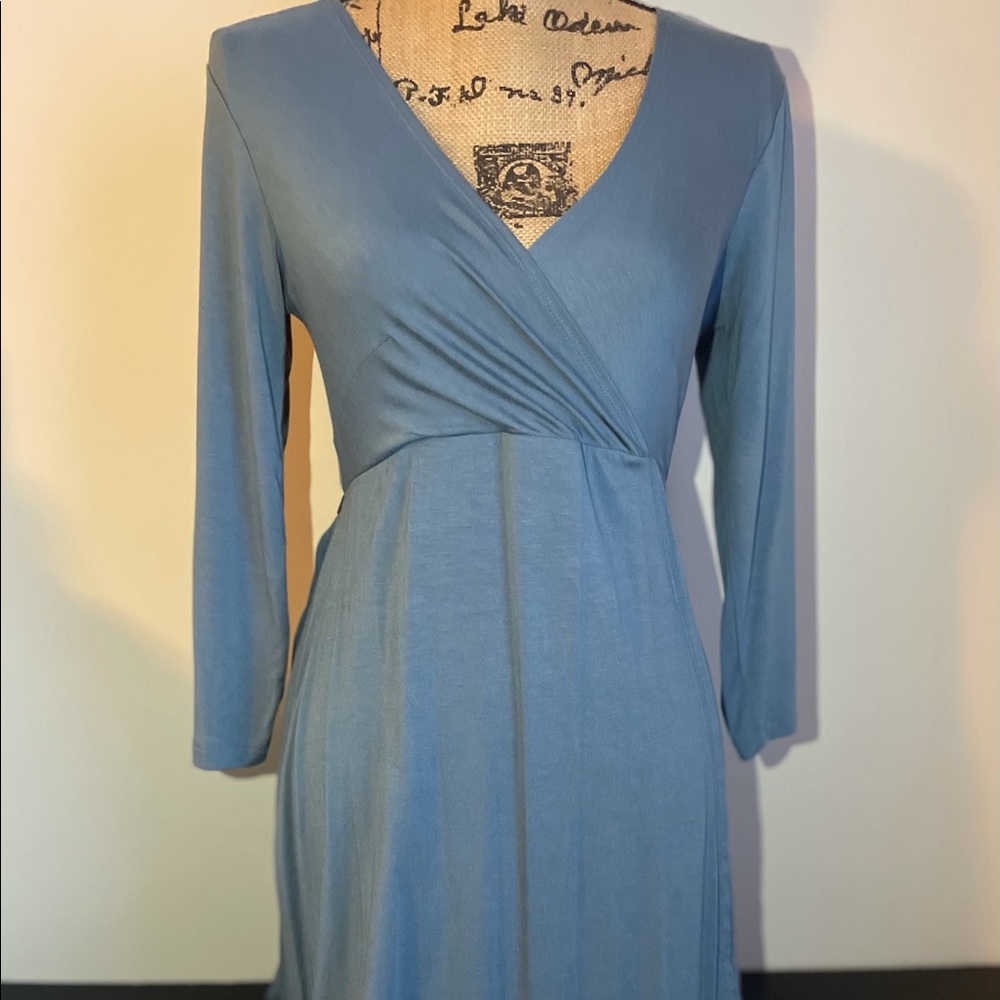 COPY - Gap wrap maternity dress
